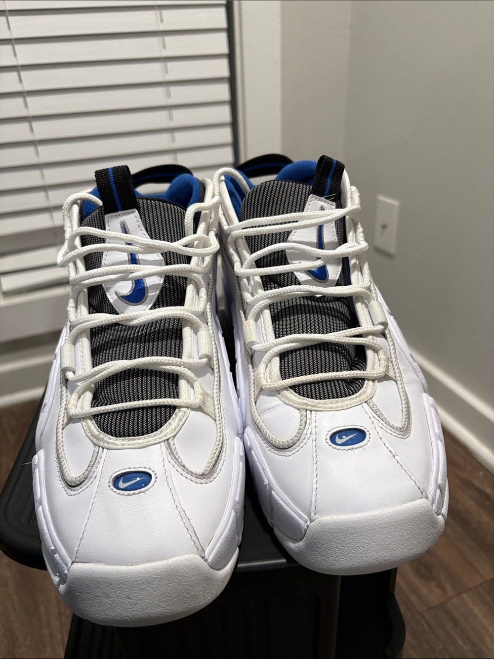 White and Blue men Air Max Penny Basketballu Shoes - Brand NIKE - Picture 4 of 16